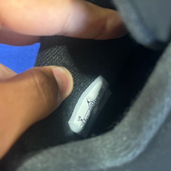 Jordan 4 retro black cat (NO BOX) - Picture 7 of 8